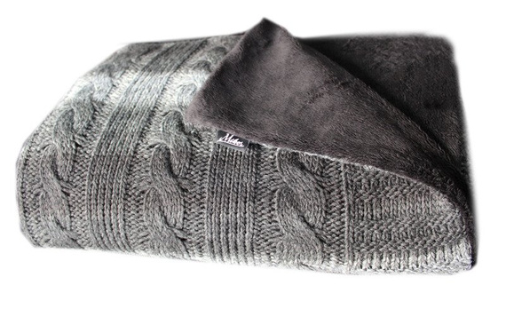 Mikos Gestrickte Decke Strickdecke Kuscheldecke Warm Wohndecke Plaid Superfeiner Microfaser/Wolle für Bett Sofa Sessel 110x170 cm (1007)