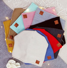 Mikos Damen Strickmütze mit Fellbommel Bommelmütze Zopfmuster oder Rippstrick mit großem Kunstfellbommel