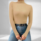 Dopasowany cienki sweter golf damski bawełniany w prążki z długim rękawem 705 camel