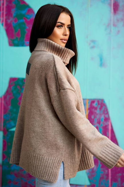 Luźny Sweter damski Me Gusta z golfem oversize beż