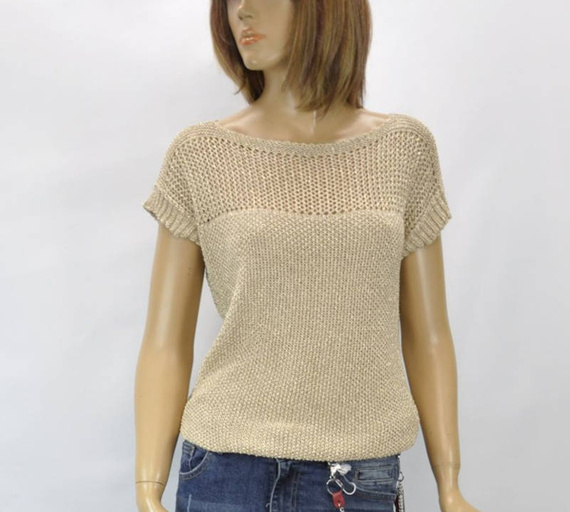 Import włoska damska letnia bluzka sweter z opadającym rękawem złota nitka