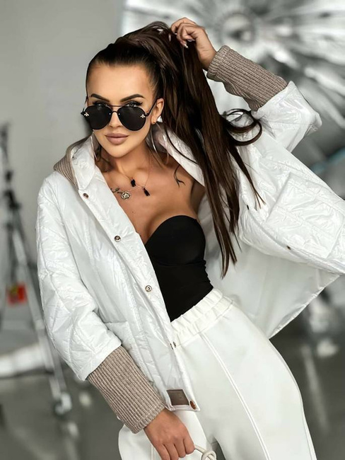 Kurtka damska wiosenna z kapturem Cocomore biała