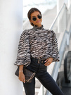 Cienka zwiewna bluzka damska z długimi rękawami Cocomore zebra