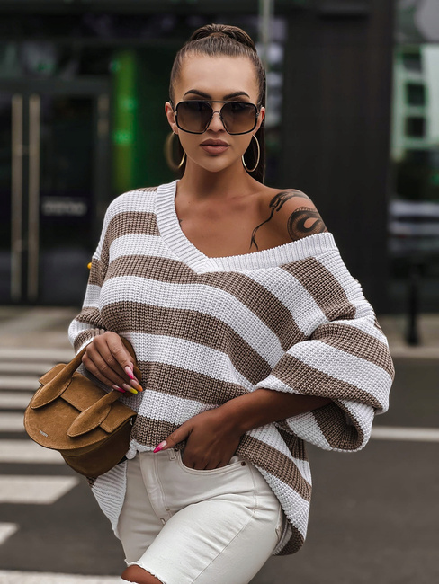 Sweter Me Gusta z dekoltem w serek w biało beżowe pasy