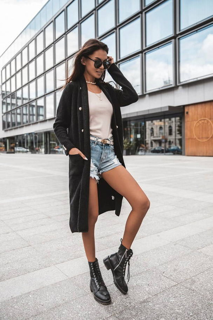 Długi sweter płaszczyk Cocomore z guzikami czarny