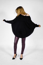 Pullover style Poncho - schwarz