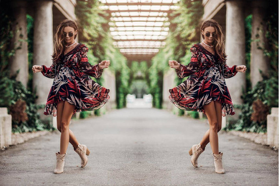 Sukienka COCOMORE długi rękaw styl boho z koronką tropikalny wzór czarna